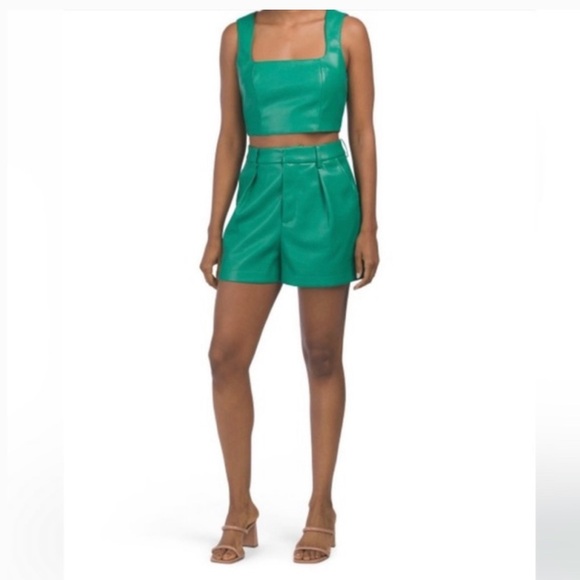 NWT Revolve x 7 For All Mankind Hot Pink Leather Short Set - Picture 3 of 3